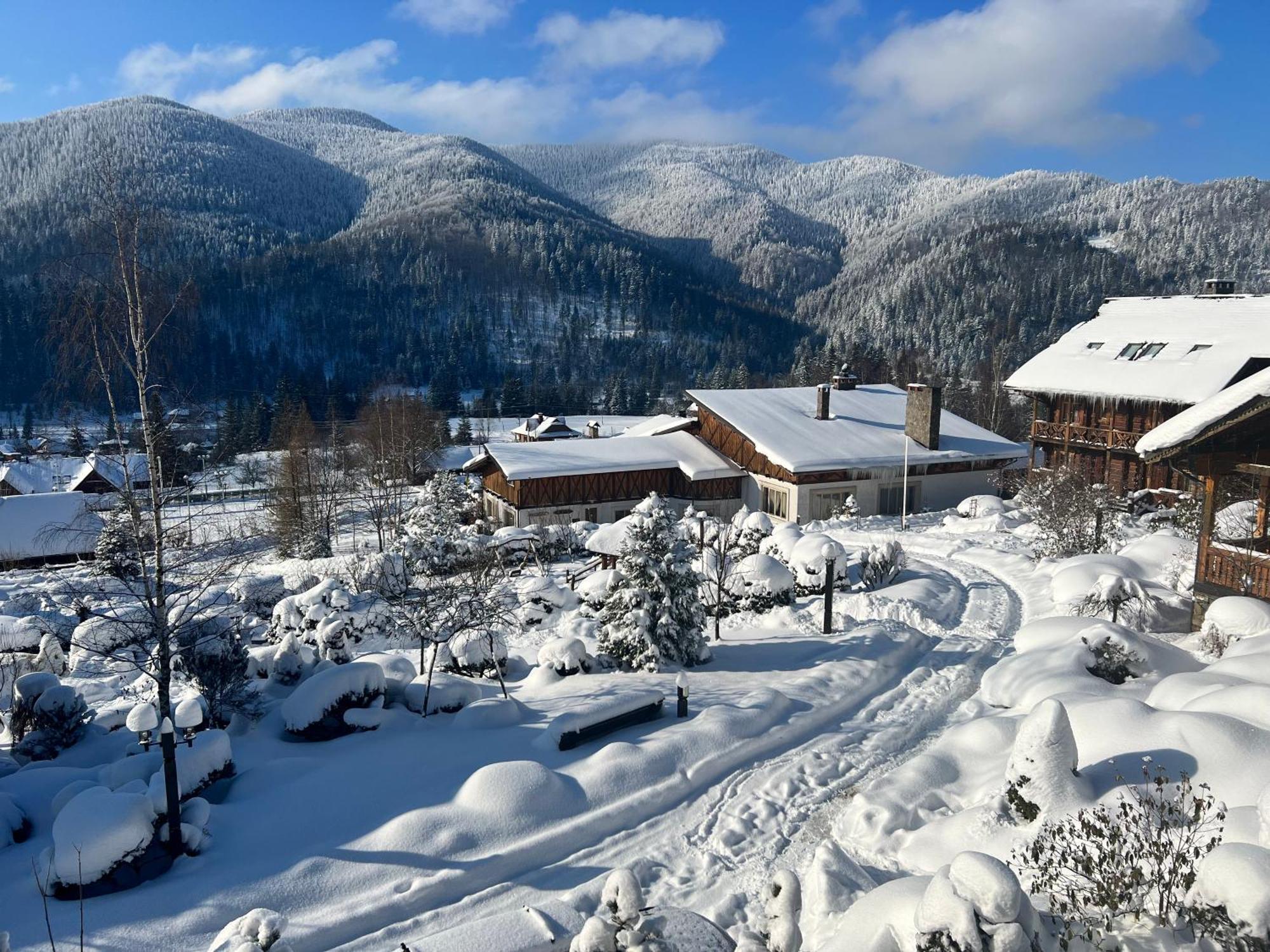 Hotel Korunka Tatariw Exterior foto